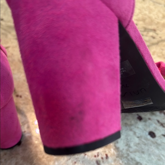 Unisa Pink Ruffle Heels - Picture 4 of 5